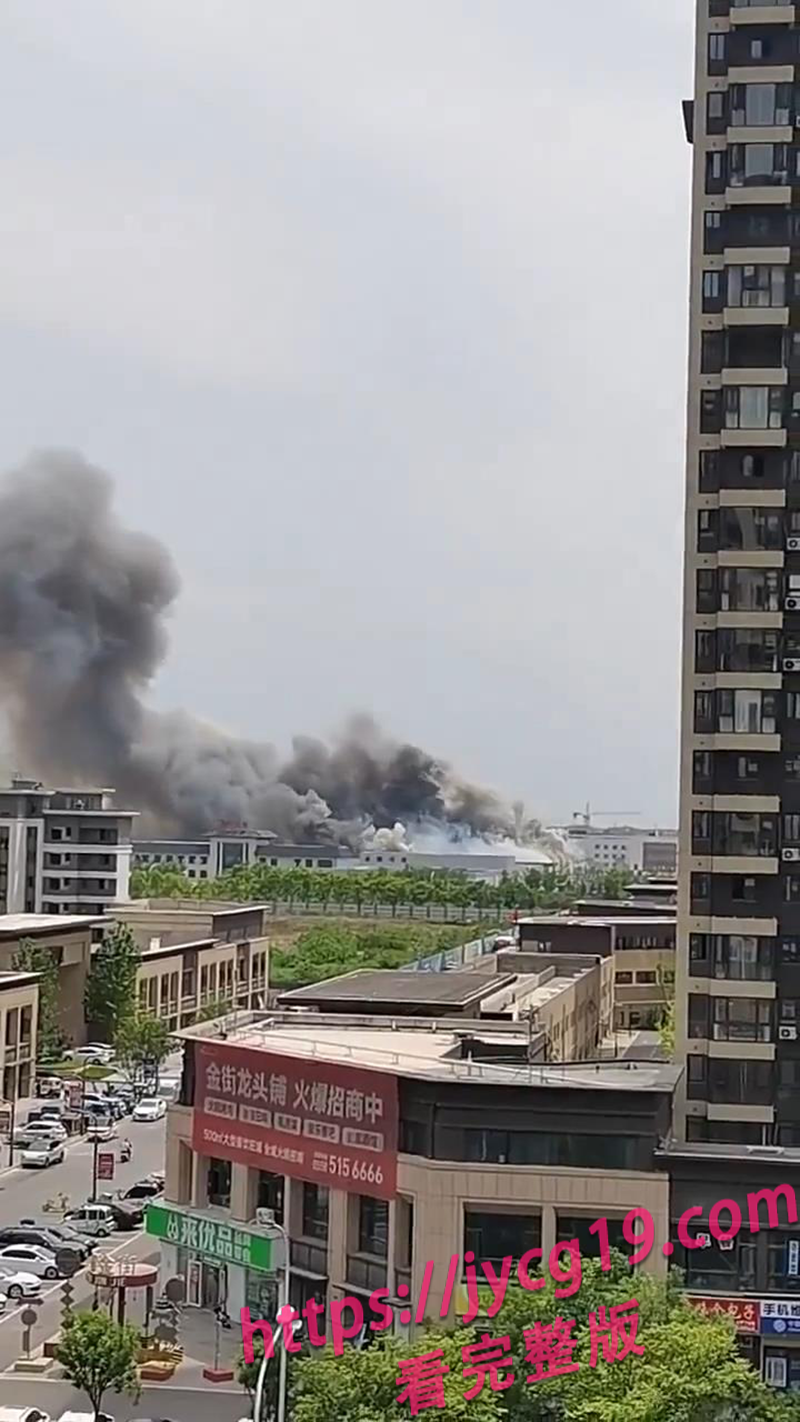 辽宁白塔区饭店起火致22死 现场惨烈目击者发声 配图7