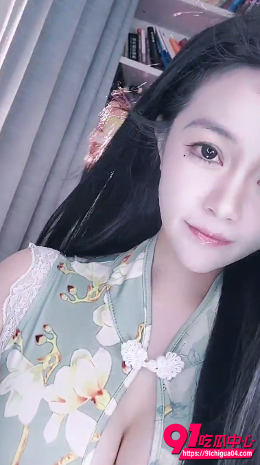 半糖科班舞蹈女神 简一 妖娆身姿裸舞大尺度诱惑 骚穴与脸同屏出境 高频跳蛋自慰