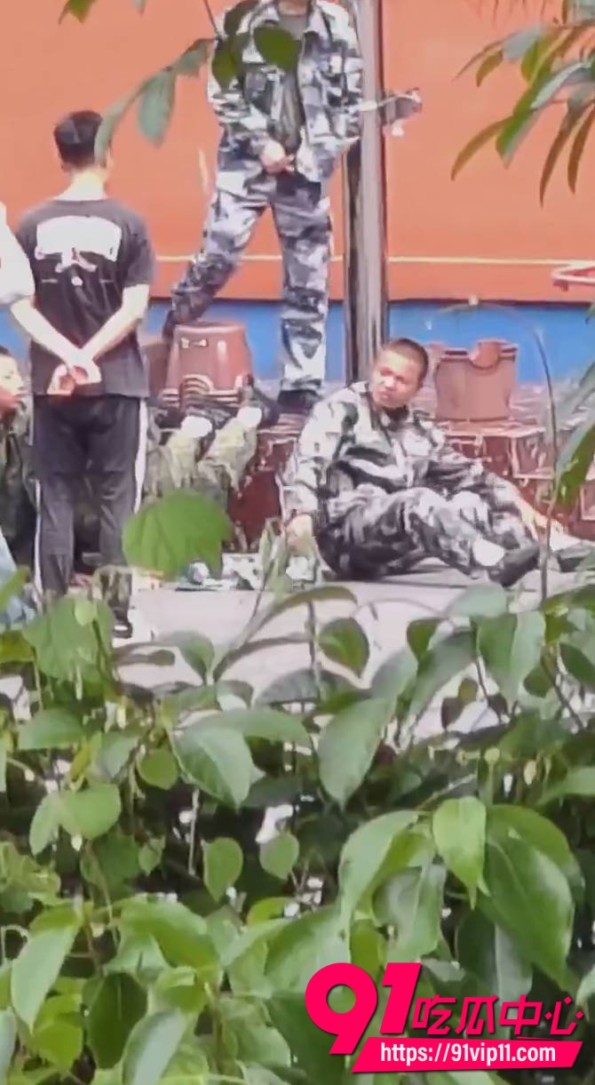 重庆素质教育基地教官暴打学员内部偷拍画面曝光2