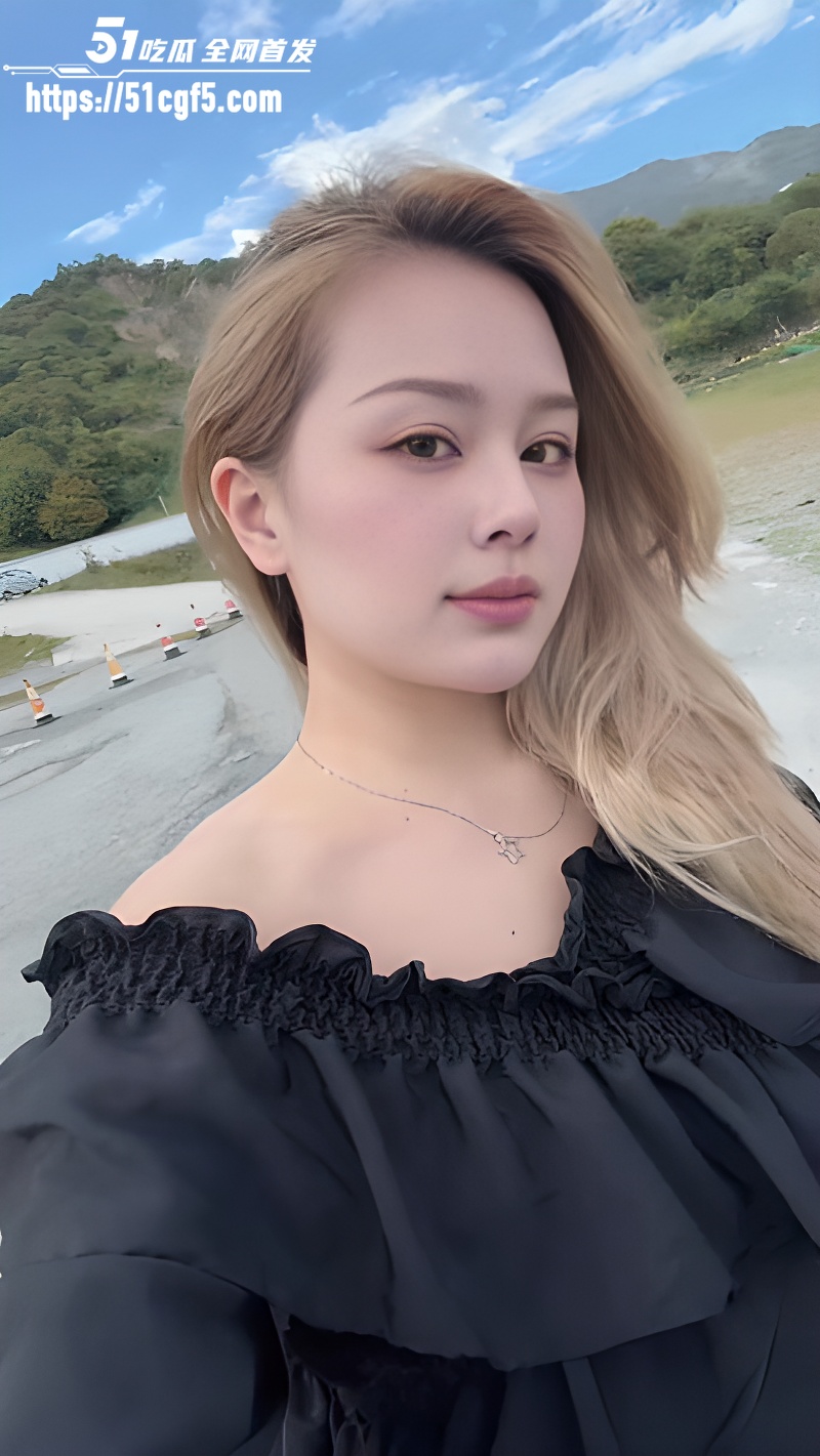 抖音风骚网红脸御姐毛艳 7