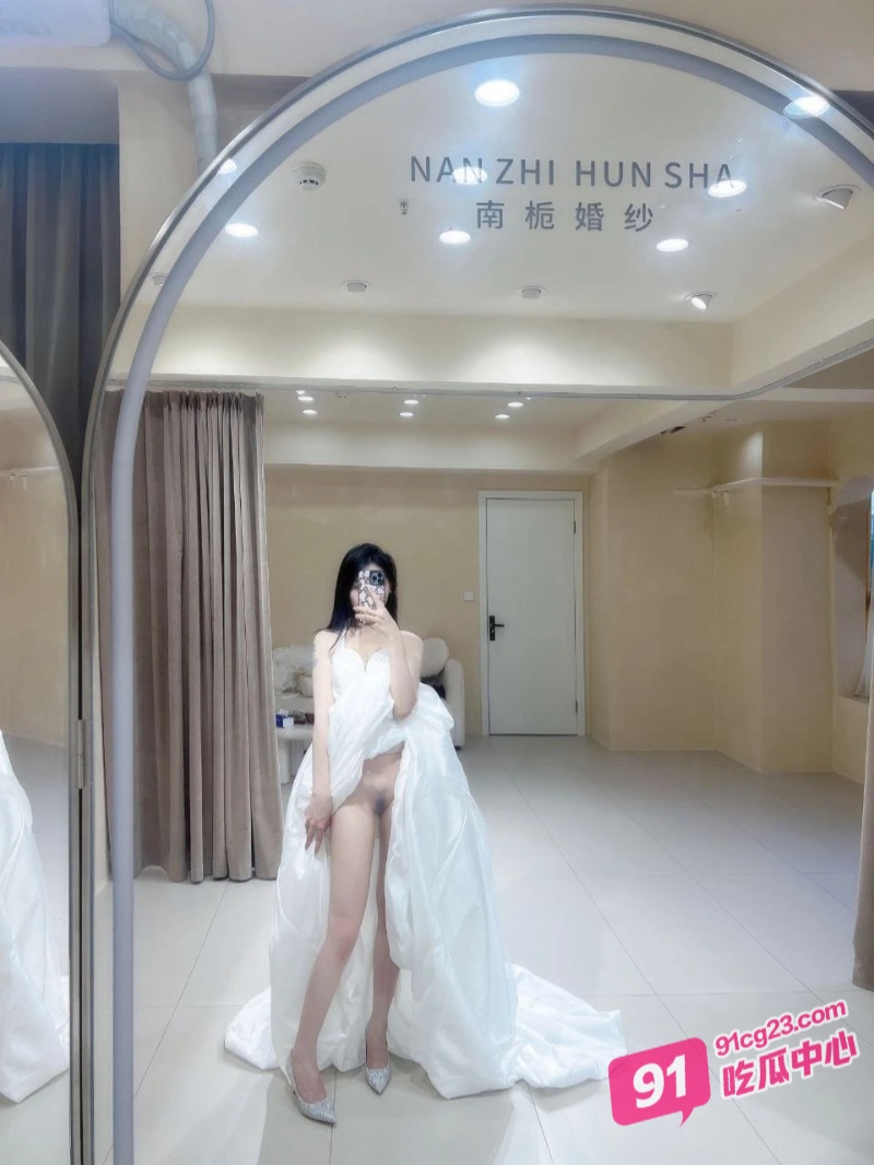 高端女模三亚伴游日常 钱到位可以肆意玩弄 羡慕土豪的每一天！ 配图3