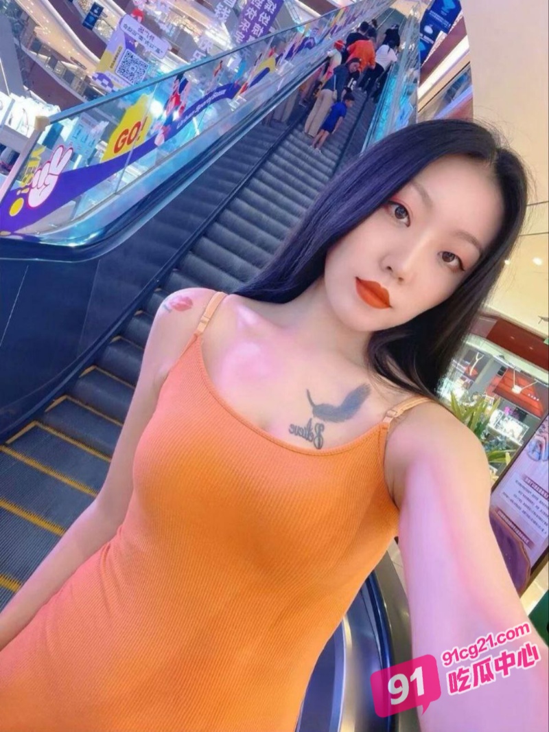 推特性瘾少妇“暮色” 黑丝翘臀诱惑男粉 主动送炮博流量！ 配图3