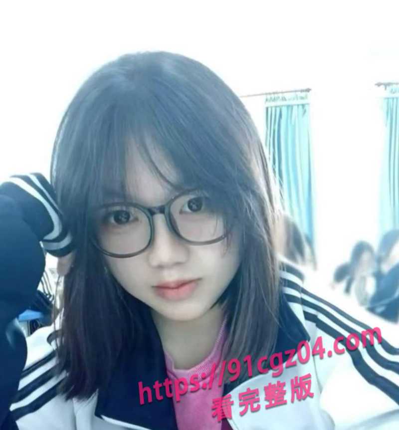 短发学生妹自慰2素材水印版