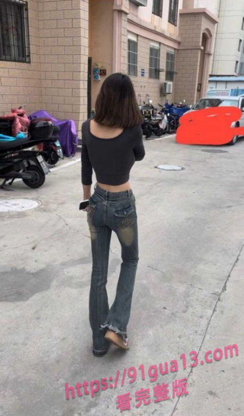 情侣酒店性爱视频流出 女友主动口交 眼神拉丝反差至极 配图6