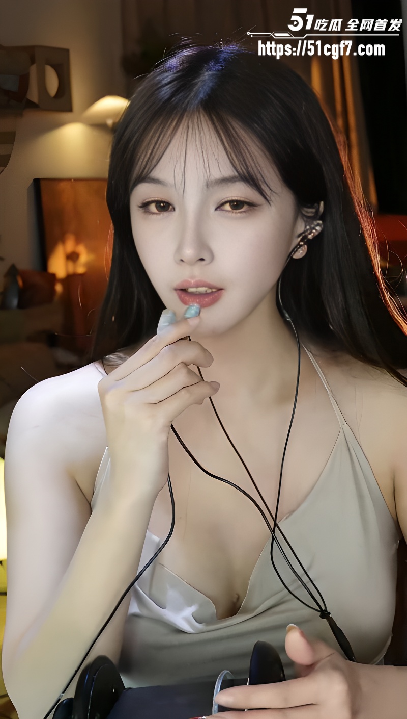 极品巨乳声控主播 大艺术嘉 4 极品巨乳声控主播 大艺术嘉 4