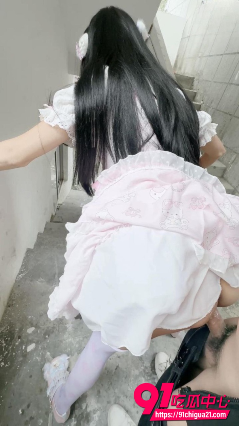 海角大神长腿女儿丽丽原创新作5