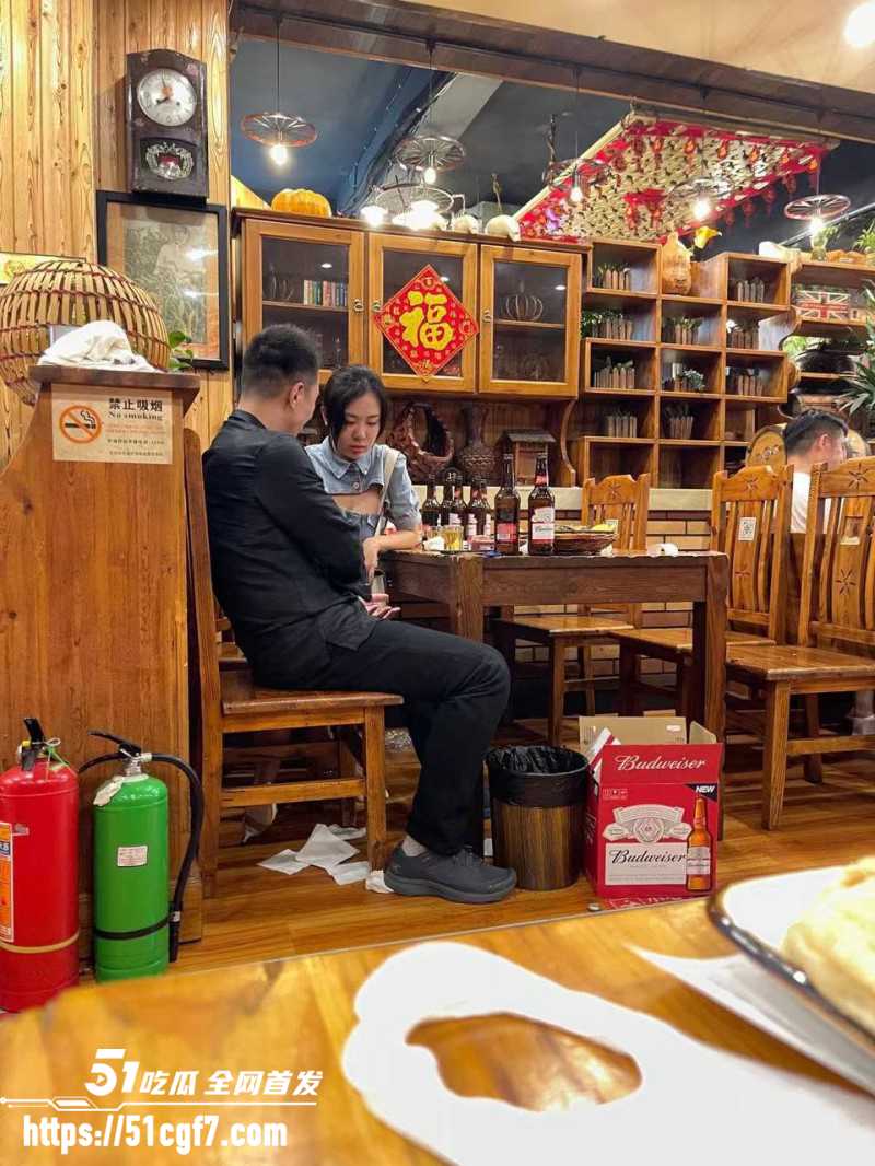 狗男女饭店舌吻酒店偷情01 狗男女饭店舌吻酒店偷情01