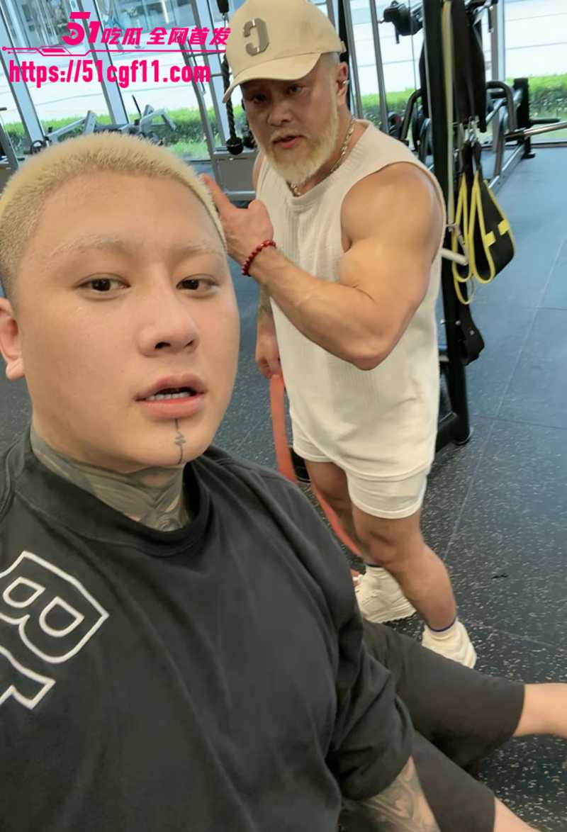 千万粉网红方丈直播自曝婚内多次出轨1 6