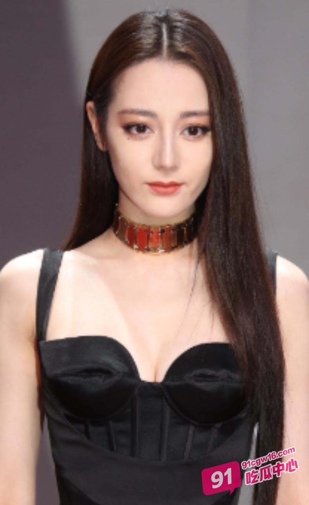 晨勃必备撸片～迪丽热巴化身美艳教师勾引学生教室做爱 口交骑乘摇臀榨精