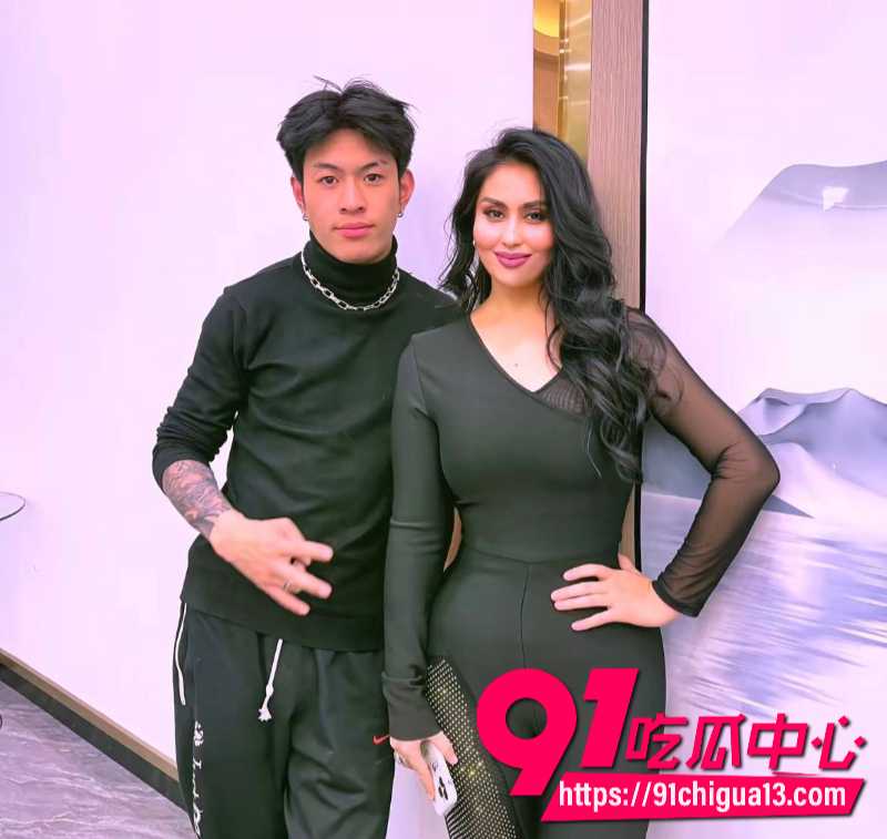 藏族男网红董朱65