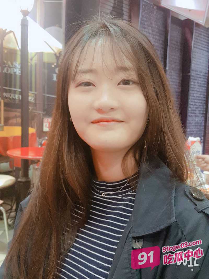 韵味少妇偷情小鲜肉 全程露脸骚浪姿态 长腿缠腰疯狂扭动呻吟娇喘不断 场面超级缠绵！