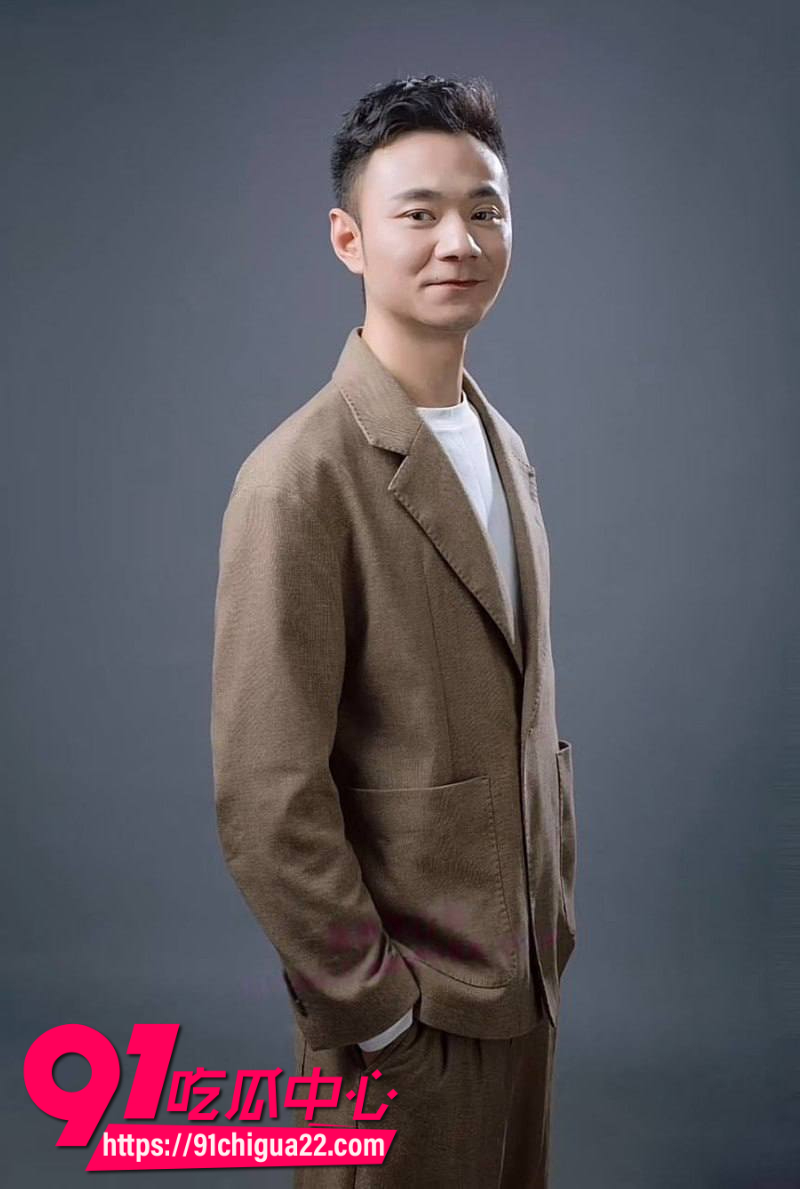 抖音男网红厉老二婚内出轨被原配怒撕5 抖音男网红厉老二婚内出轨被原配怒撕5