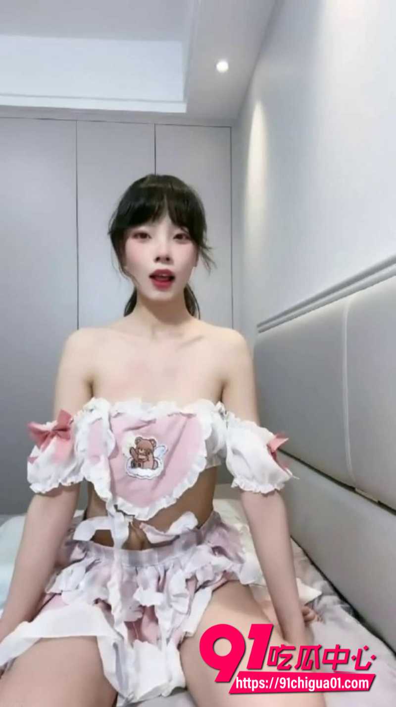 清纯反差骚妹梦梦3