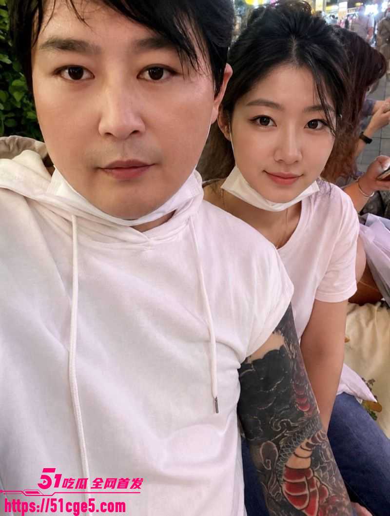 丈夫整理手机发现妻子出轨20年 2 丈夫整理手机发现妻子出轨20年 2