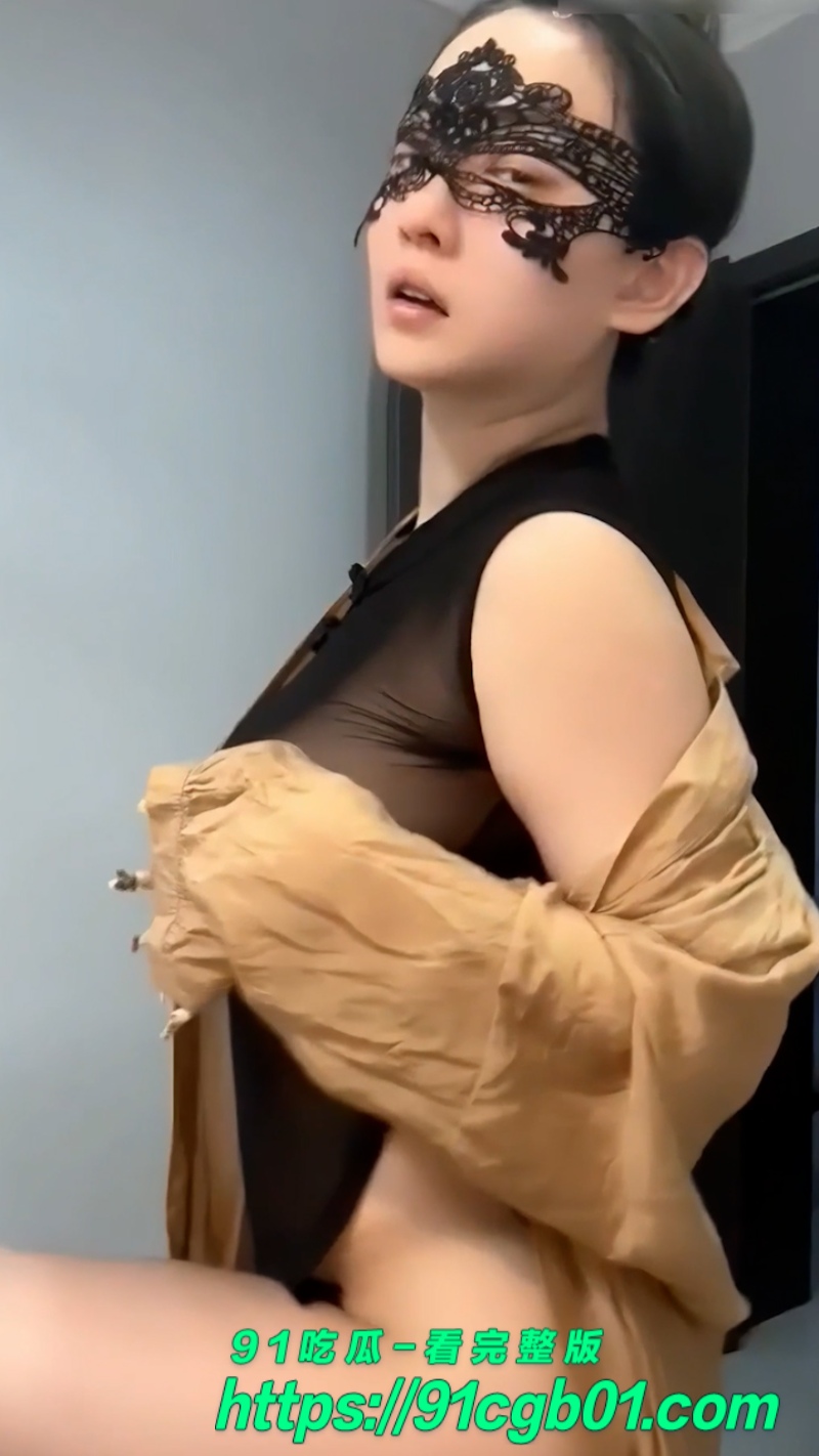 快手极品人妻一个小球球榜一定制 舔道具乳交逼脸同框 自慰视频淫荡高潮