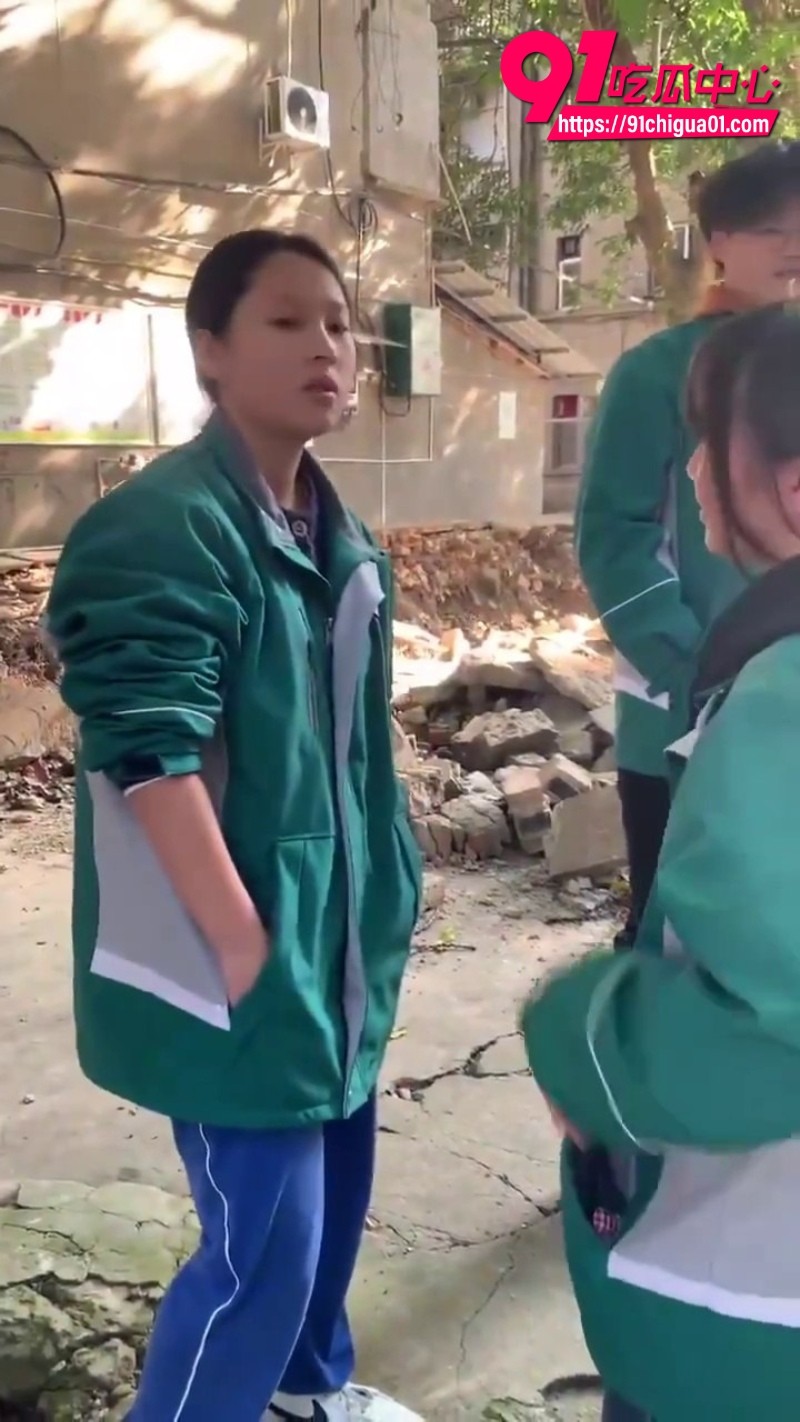 阆中中学女性冲突事件3