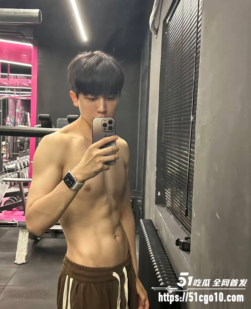 古力娜扎经纪人 李登科 自曝潜规则 21 古力娜扎经纪人 李登科 自曝潜规则 21