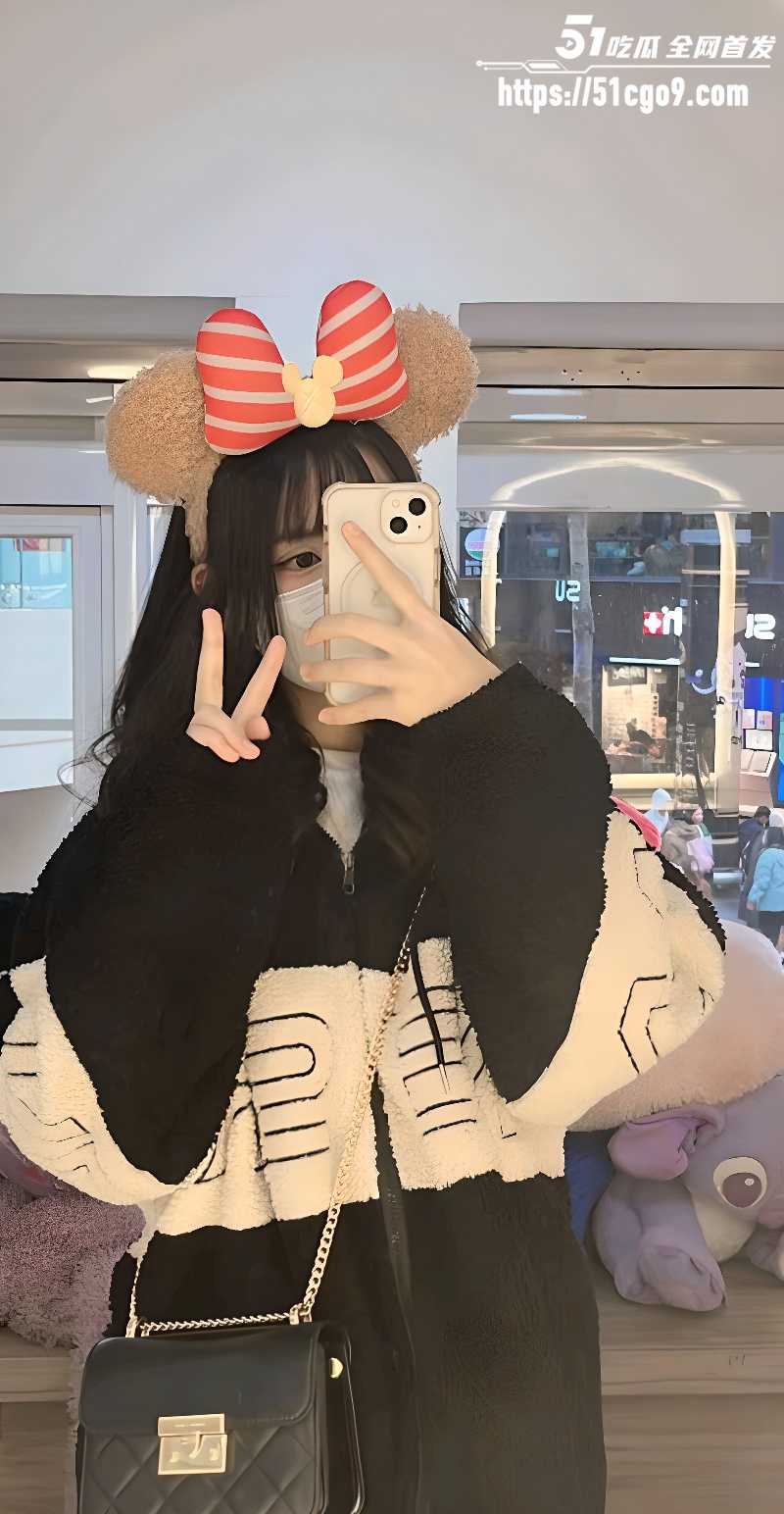 清纯大学生 小溱 裸聊调教私拍 3 清纯大学生 小溱 裸聊调教私拍 3