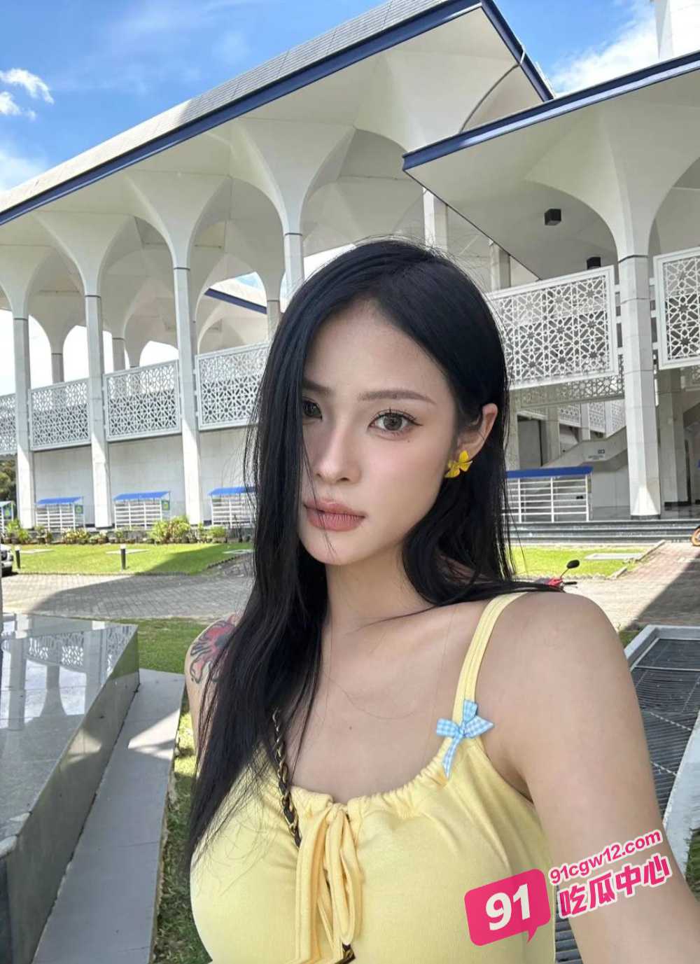 海角新作新婚骚弟媳~弟媳闺蜜定亲了 只能拿骚弟媳泄愤! 配图3