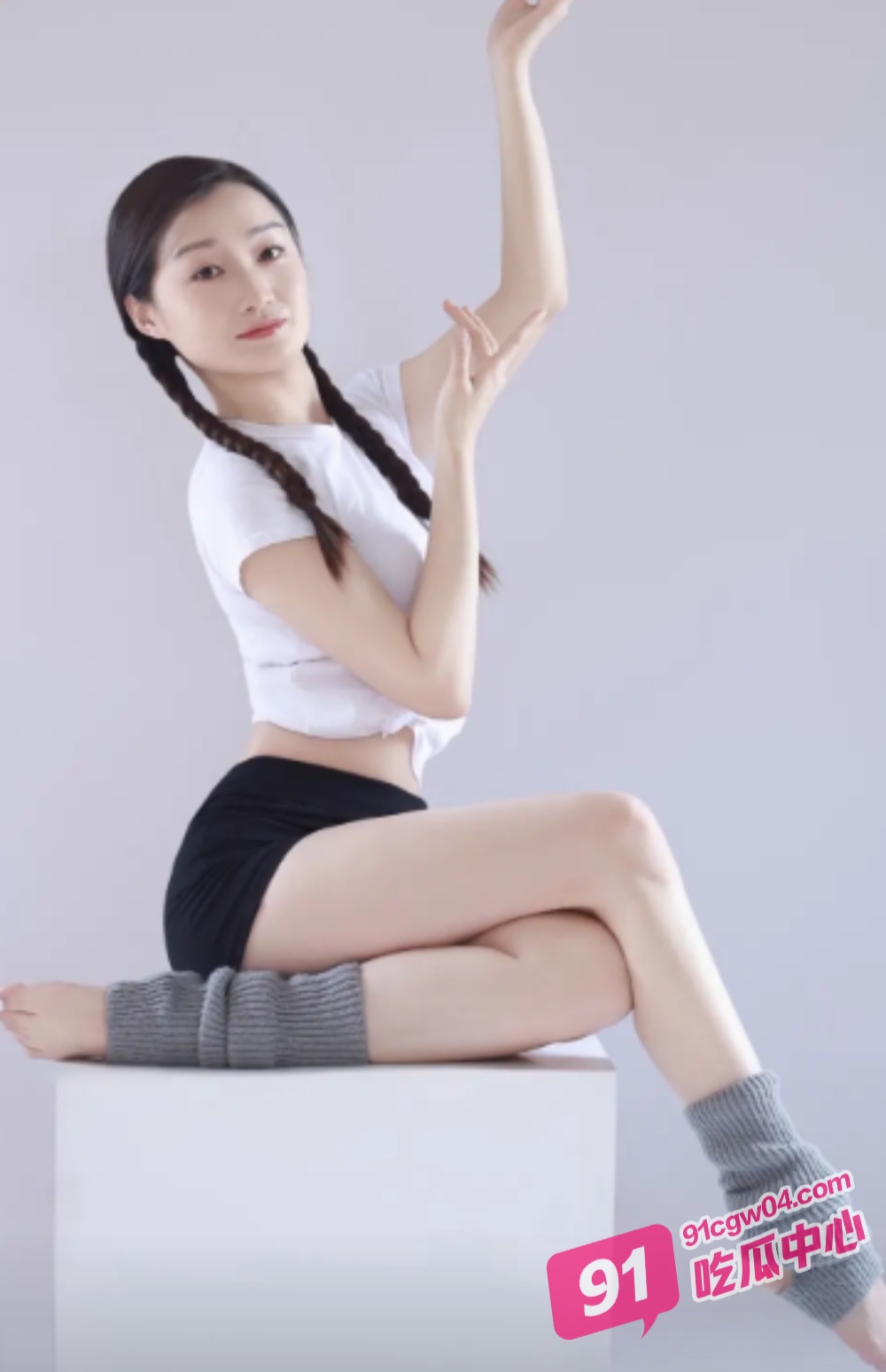 推特Vissstaaaas约操拉丁舞舞蹈老师 骑马式插穴把美女操爽了还要主动约二炮!
