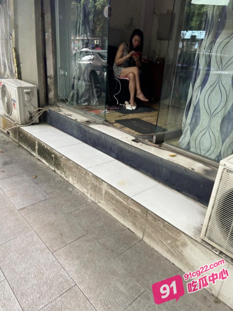 探洞大神成都历险记 小钢炮探花站街女 20余位小姐姐好似人间天堂!