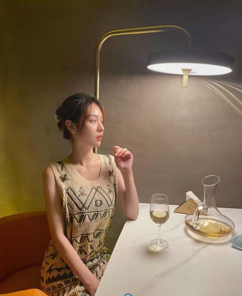 上海复旦大学娇嫩学妹许言心~清纯娇小的身体被大肉棒疯狂蹂躏!“受不了了 这钱我不赚了”