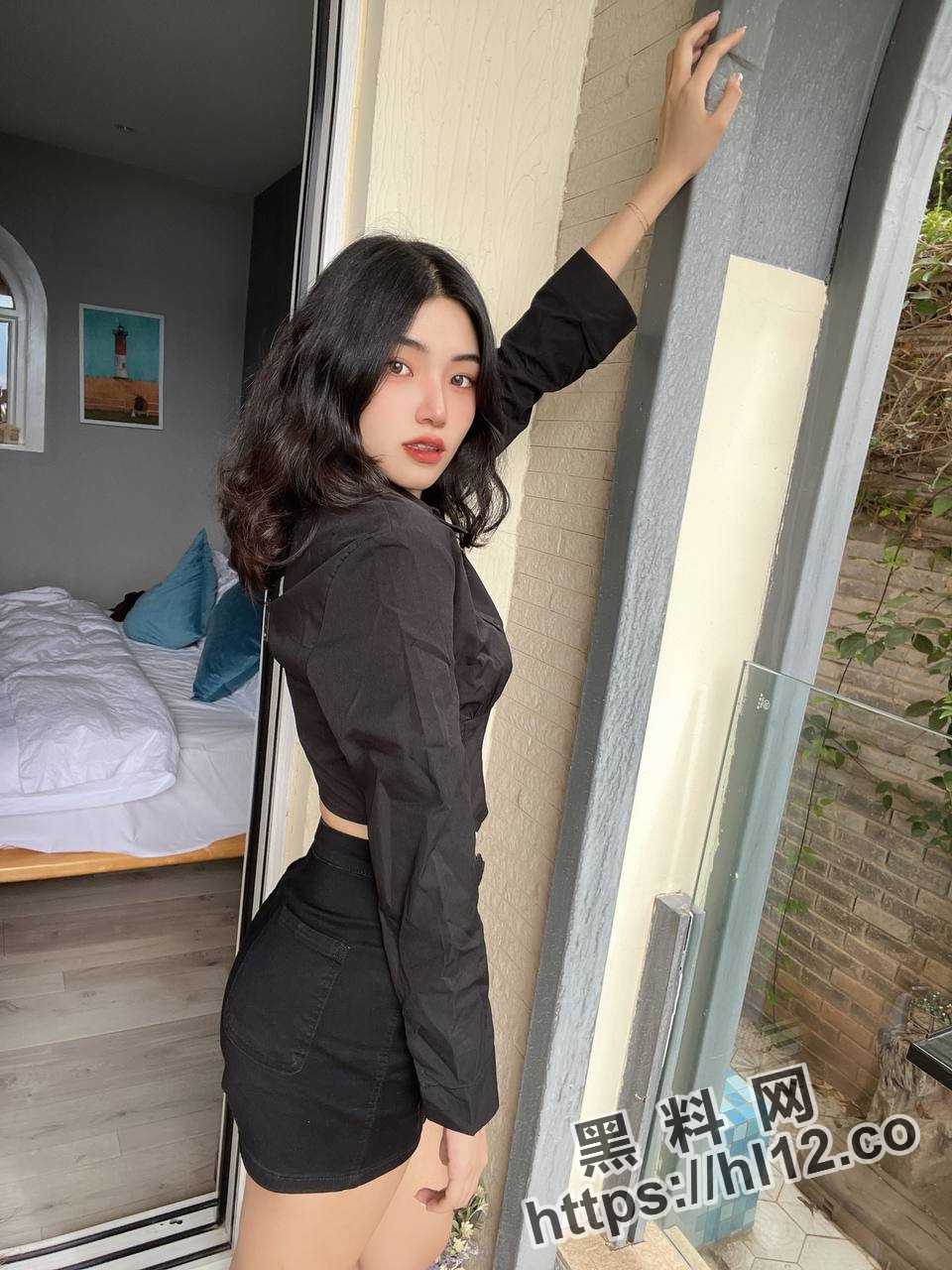 广州工商银行 许雅琪 私生活混乱反差感爆棚，白天柜台上班 晚上酒吧约炮！
