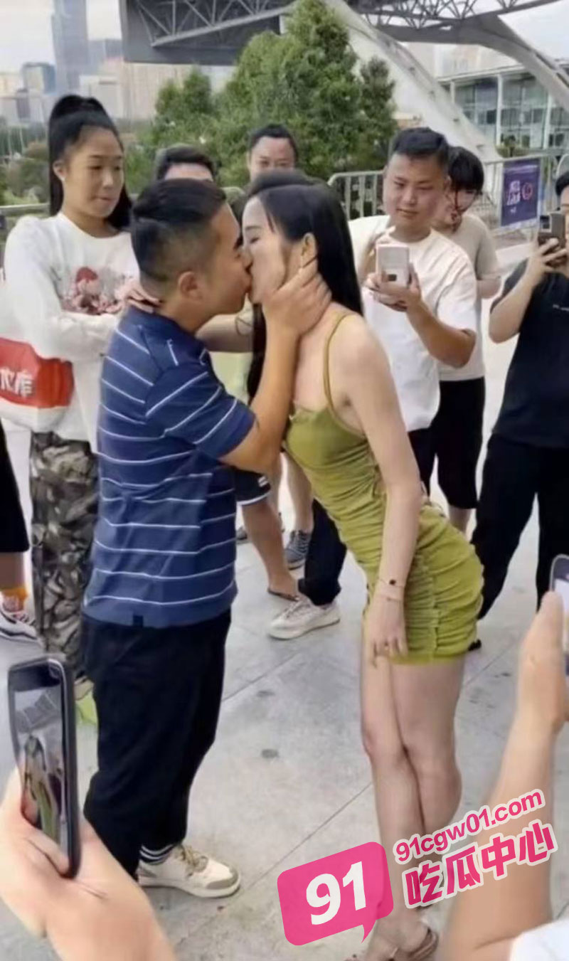条纹哥 看车模终章 因性骚扰诱拐车模被永久封禁 号称看过的车模一个没放过