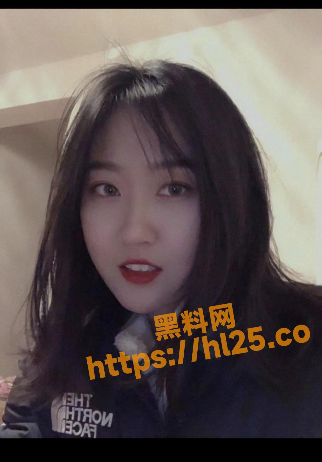 上海交通大学徐雅茹极限反差找来炮友各种无套后入！娇喘呻吟听得让人极度舒适～
