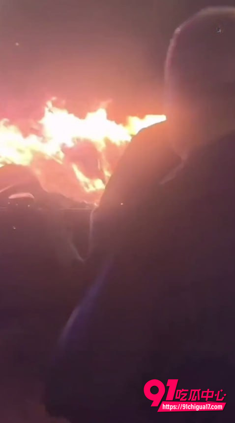 成都天府大道车祸现场视频4