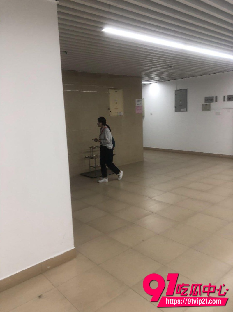 西南科大中文系林诗涵14 西南科大中文系林诗涵14