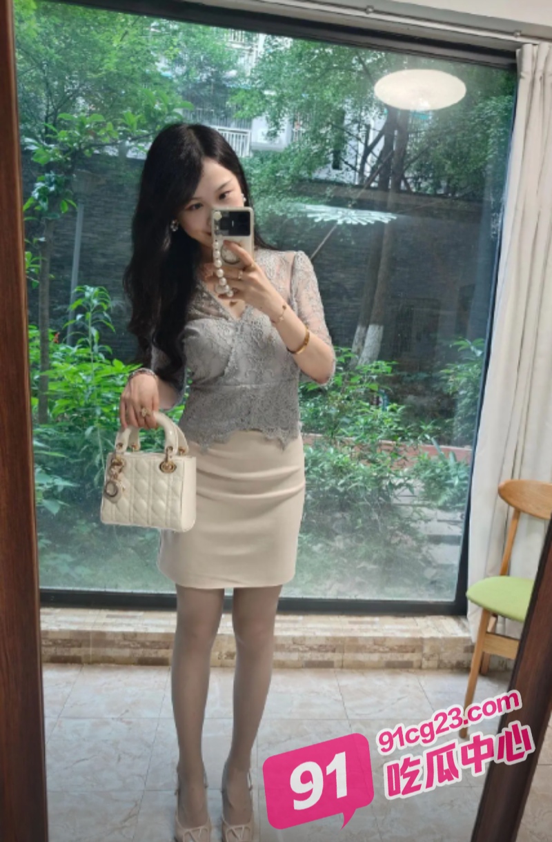 “妈妈好吃吗” 寂寞后妈爱上年轻继子 乖乖成全她的感觉好上头 配图3