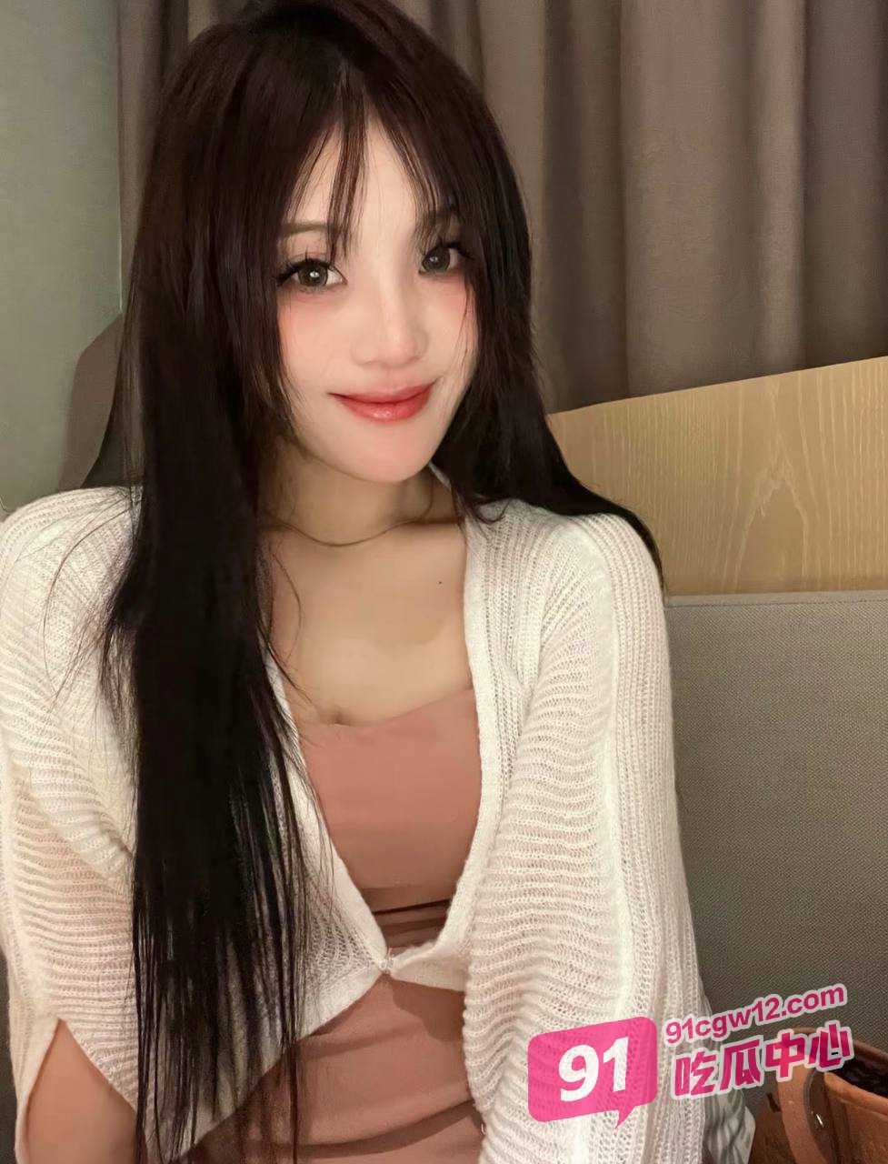 纯欲福利姬～万人求少女浴室湿身诱惑 各位瓜友能坚持多久？