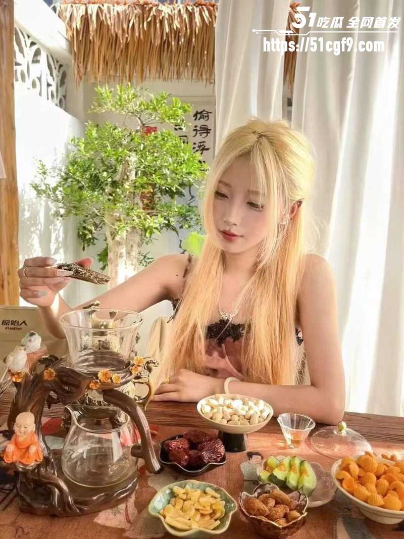 潍坊反差骚母狗 孟子谦 3 潍坊反差骚母狗 孟子谦 3