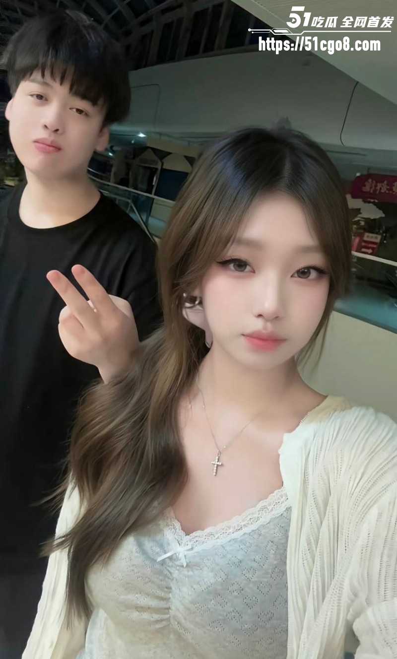 抖音男网红雨梦被曝聊骚操女粉08 抖音男网红雨梦被曝聊骚操女粉08