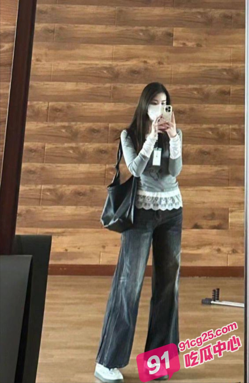 26_W_800px.jpg