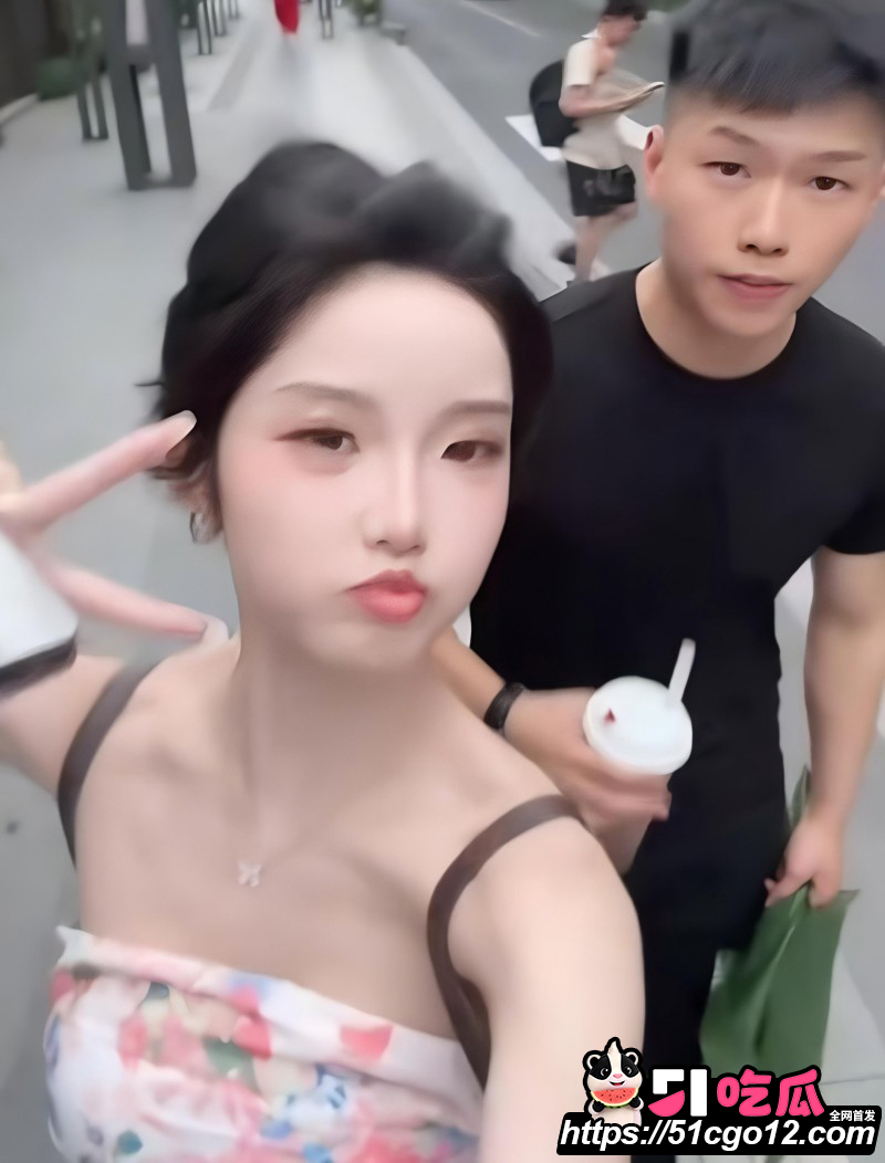 抖音网红巴旦木公主与卢本伟闪婚翻车022