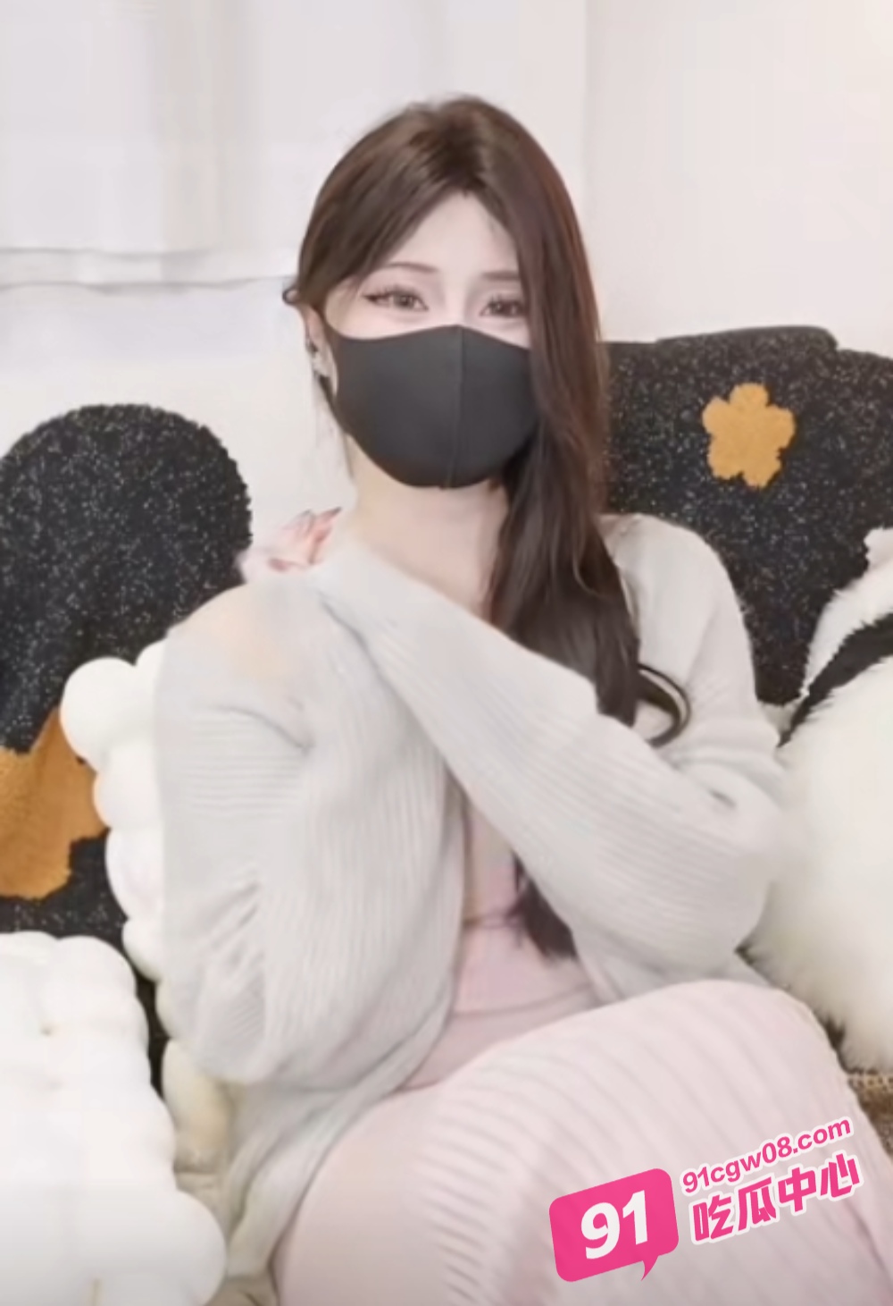 台北娜娜新作 黑暗魅魔色诱男狗 销魂淫语挑逗谁不疯狂？ 配图2