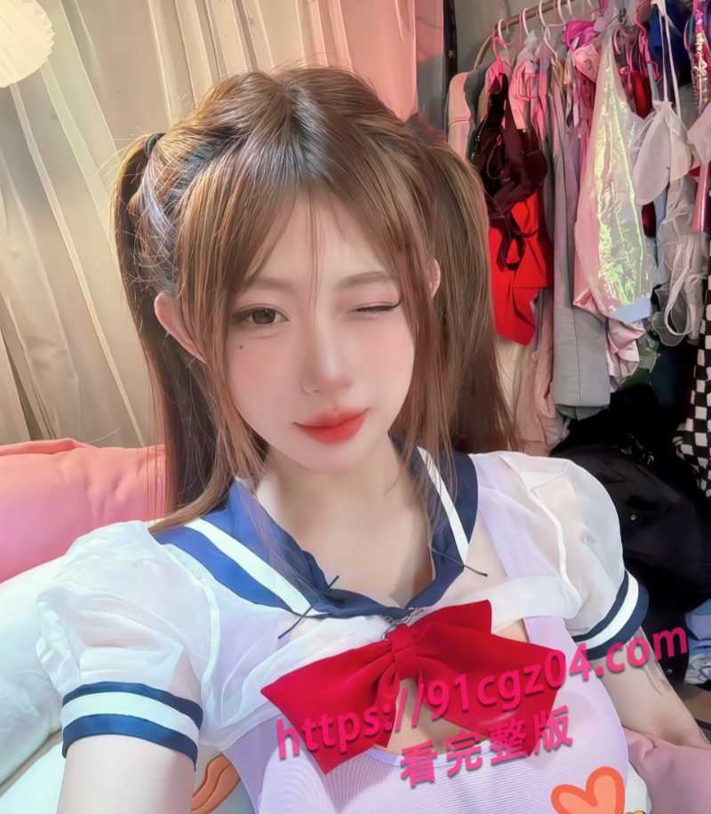 快手女网红 睡醒打老公 跟金主爸爸线下约炮!被偷偷拍下视频流出!