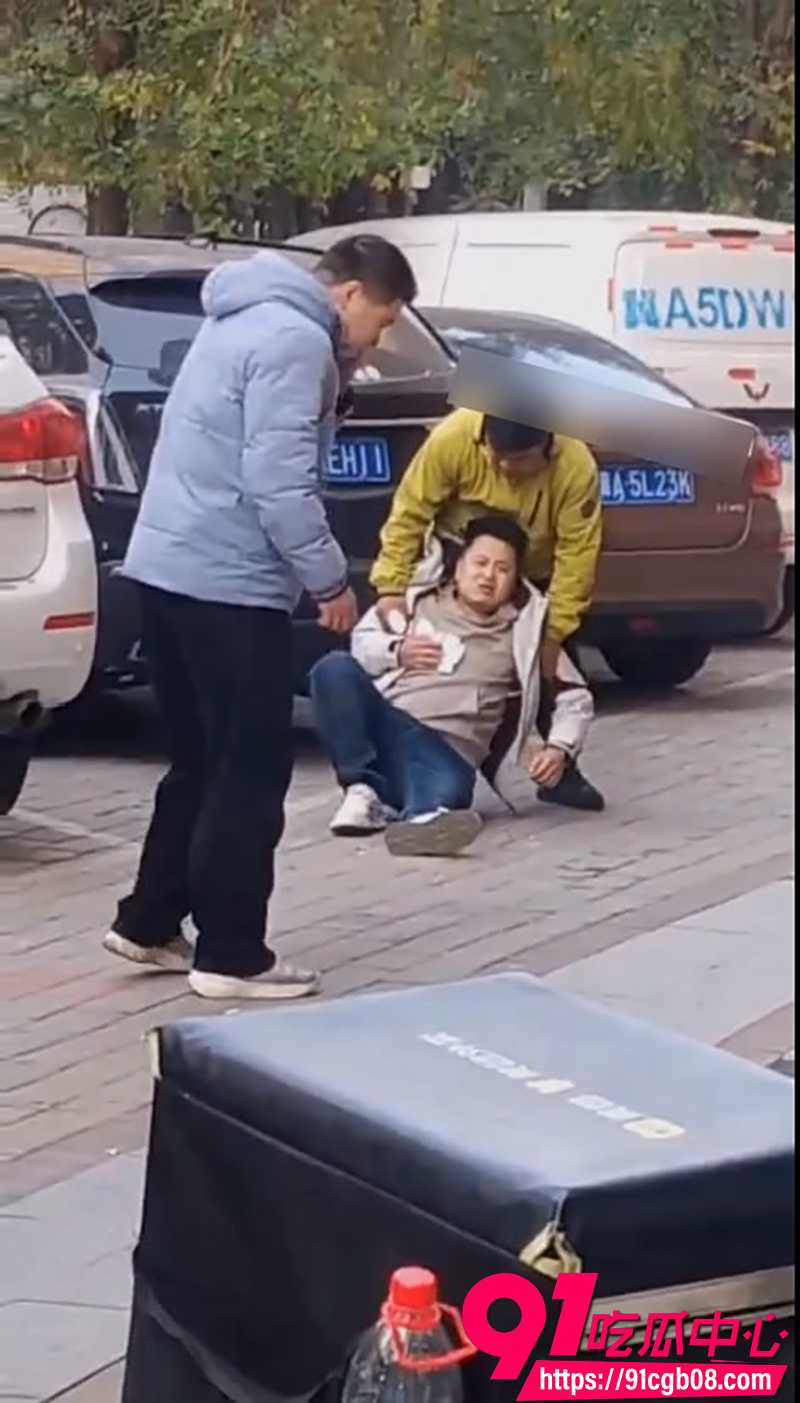 4河北石家庄美团外卖小哥捅人事件 2