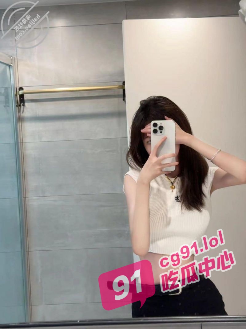“不要啊爸爸” 带着酒醉女儿开房 强行占有她的小穴！