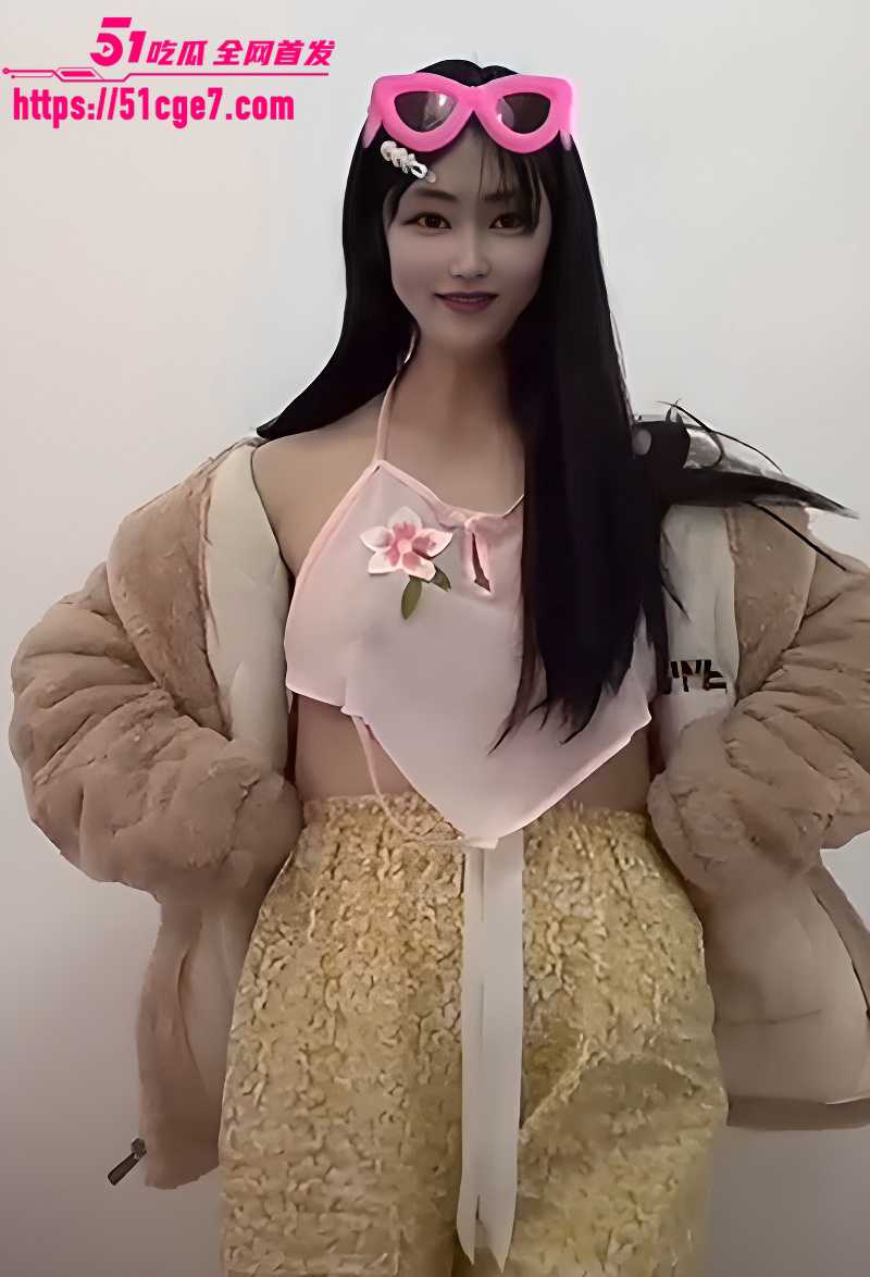 快手抖音各大女神闪现漏点合集 7