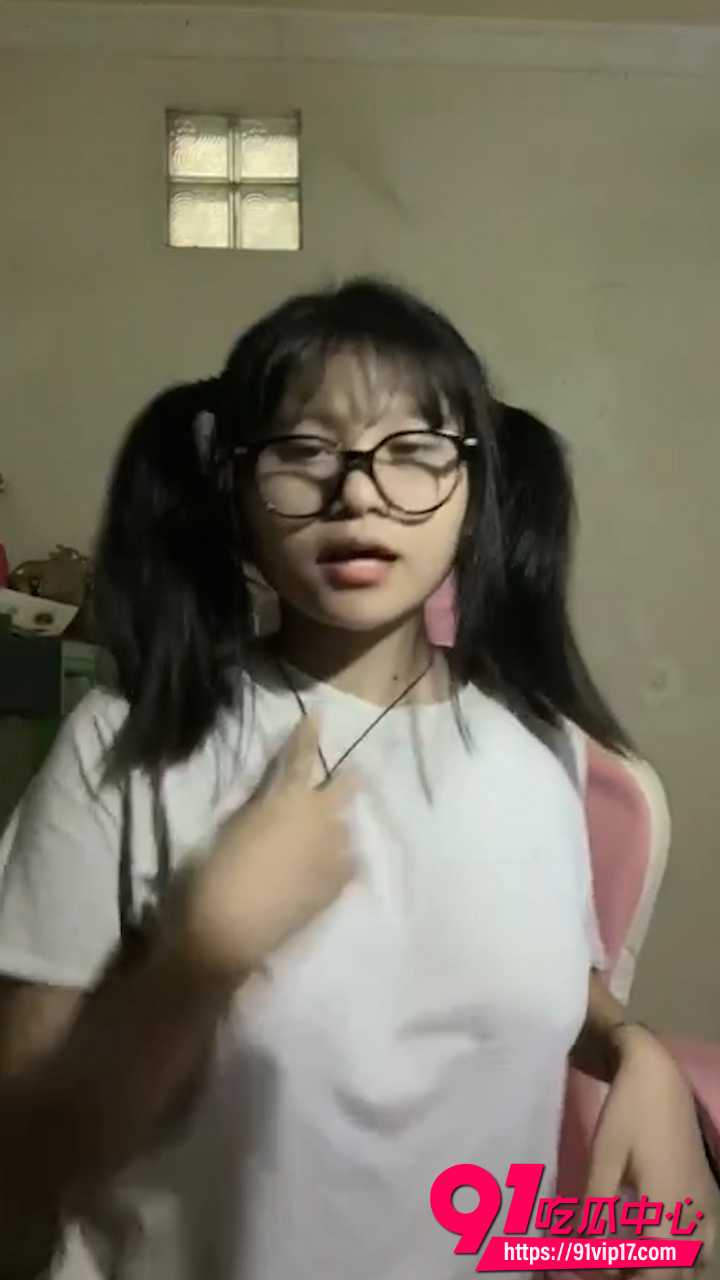 东南亚大奶精神小妹8 东南亚大奶精神小妹8