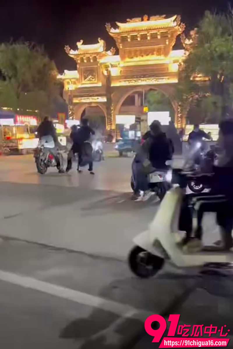 精神小伙打架 6 精神小伙打架 6