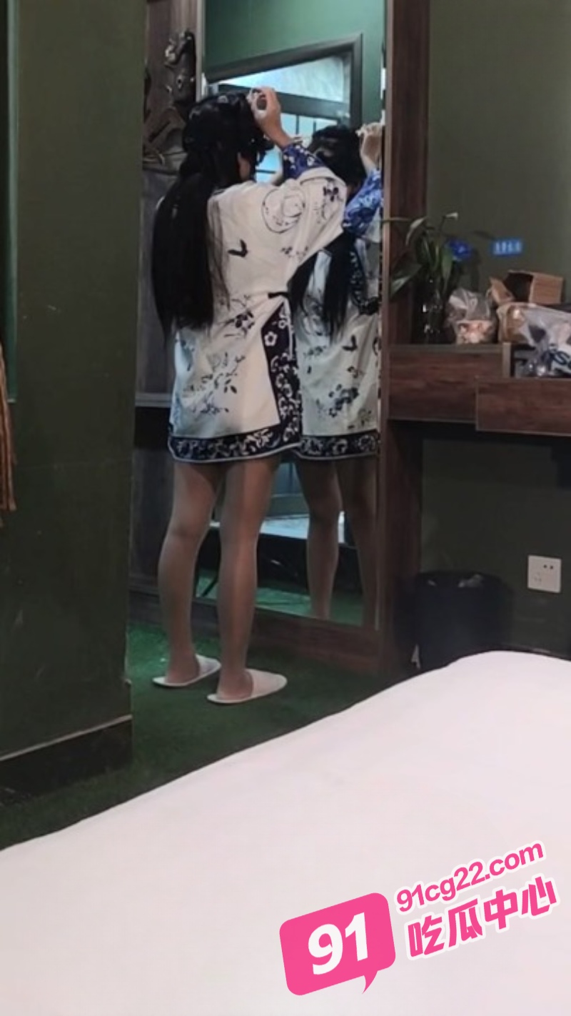 孤儿日寡母之操了我的汉服妈妈 从此打开了新世界的大门! 配图3