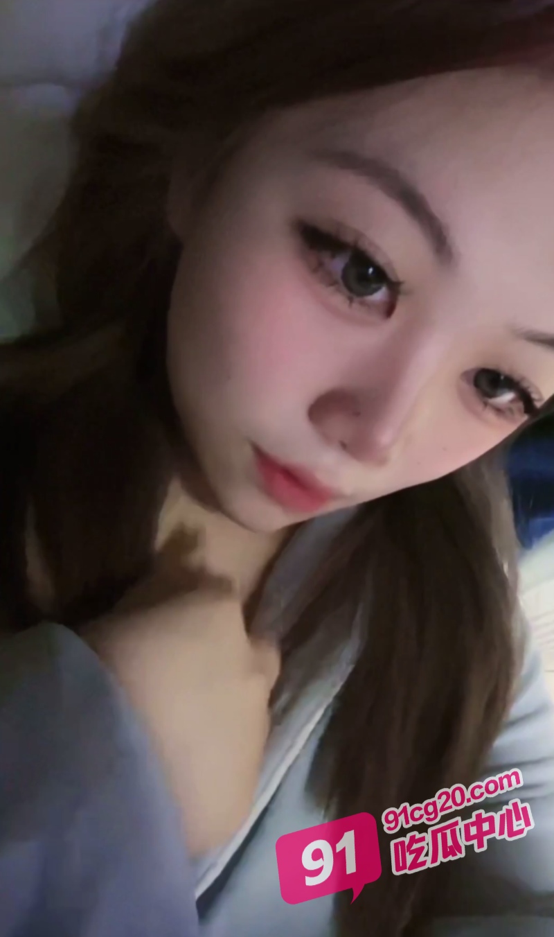 抖音网红走光合集 直播间花式擦边博流量!