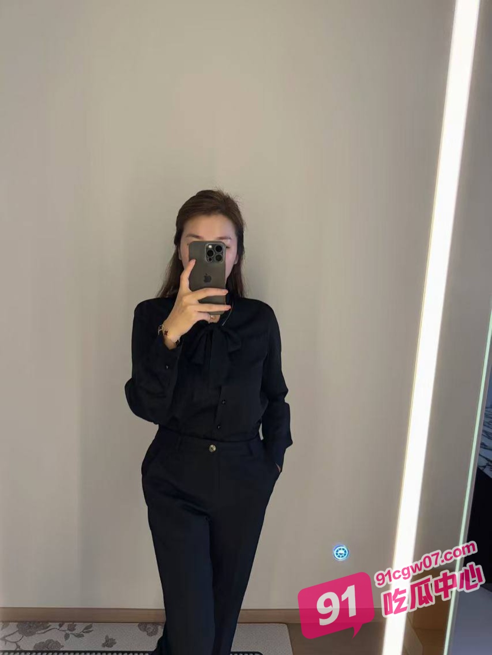 深圳北海粤宴航盛店 巨乳老板娘 陈英梅 为了抢生意竟发裸照勾引老顾客! 配图6
