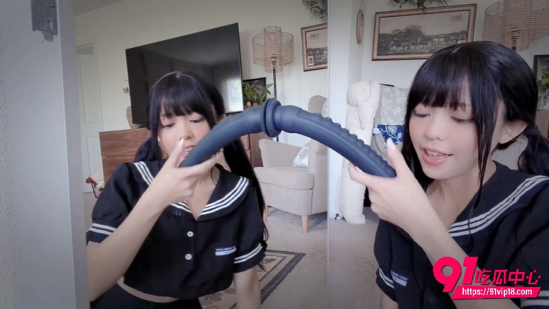 绯红小猫镜像肛交 1 绯红小猫镜像肛交 1