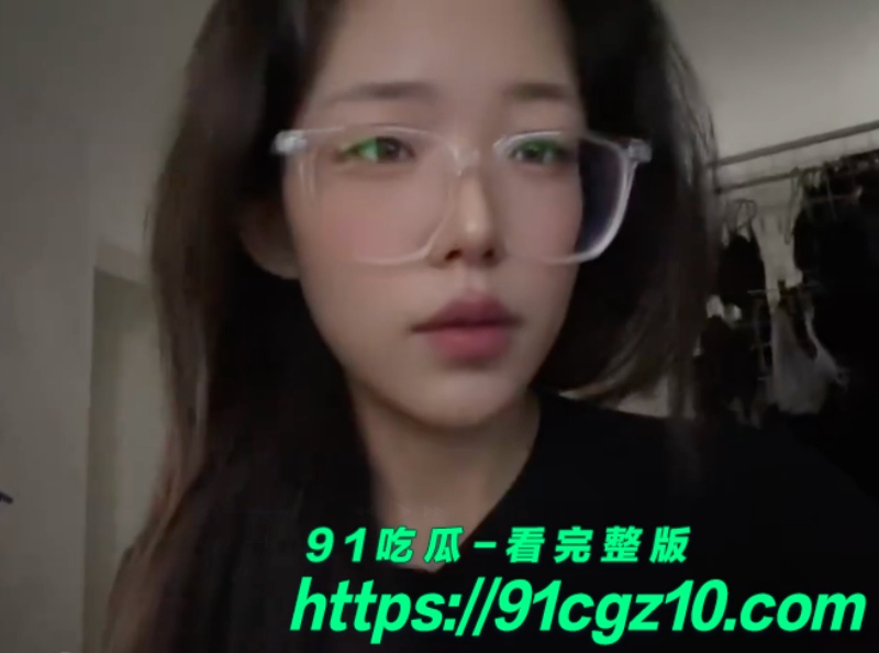 推特反差网红江栩麒大尺度全裸自慰7.jpg