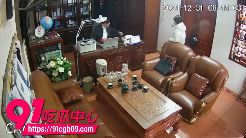 越南高中男校长潜规则多名女老师被曝光监控6